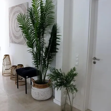 Hibiscus, Great Location In Vilamoura, Lush Lawns And Garden Ferienhaus