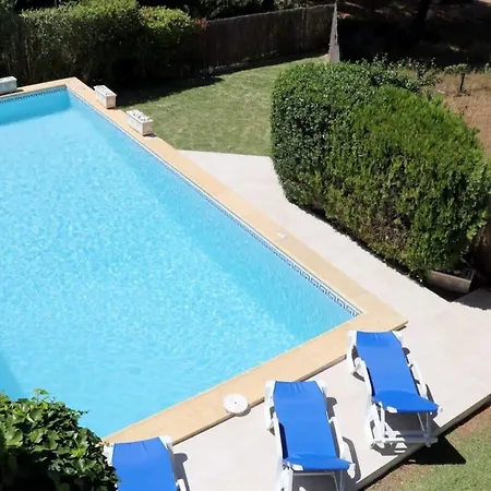Ferienhaus Hibiscus, Great Location In Vilamoura, Lush Lawns And Garden *
