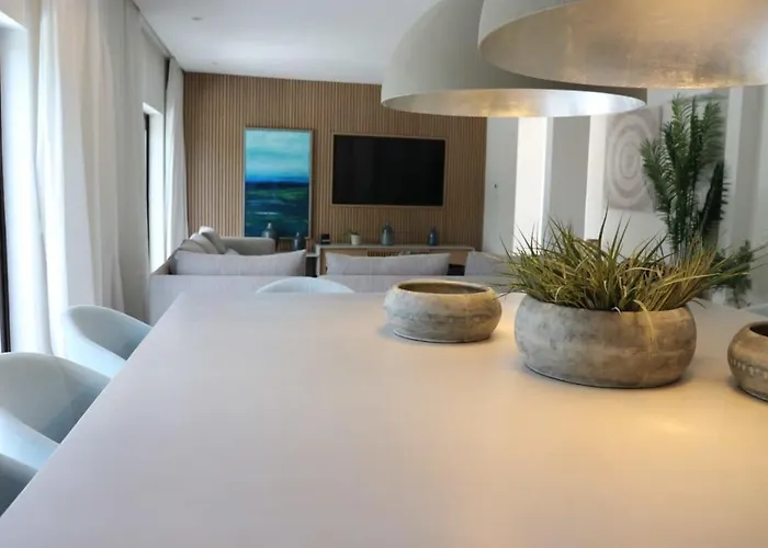 Hibiscus, Great Location In Vilamoura, Lush Lawns And Garden *