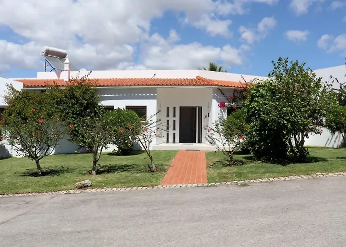 Hibiscus, Great Location In Vilamoura, Lush Lawns And Garden Villa