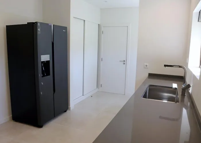 Hibiscus, Great Location In Vilamoura, Lush Lawns And Garden Villa Quarteira
