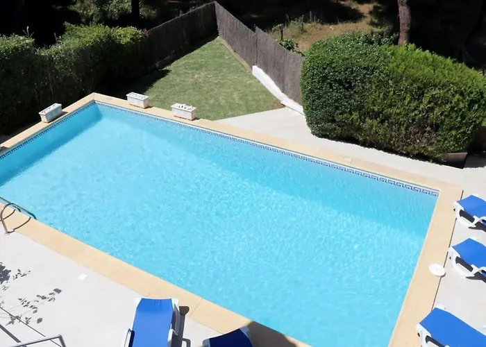 Hibiscus, Great Location In Vilamoura, Lush Lawns And Garden * Quarteira