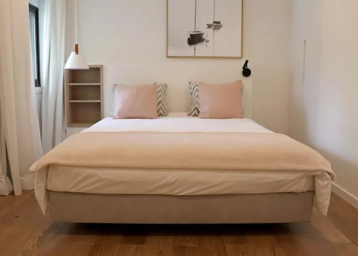 Hibiscus, Great Location In Vilamoura, Lush Lawns And Garden * Quarteira