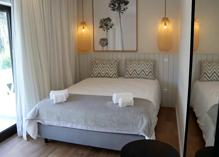 Villa Hibiscus, Great Location In Vilamoura, Lush Lawns And Garden Quarteira