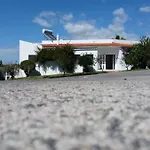 Willa Hibiscus, Great Location In Vilamoura, Lush Lawns And Garden *