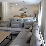 Hibiscus, Great Location In Vilamoura, Lush Lawns And Garden Willa *