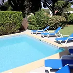 Hibiscus, Great Location In Vilamoura, Lush Lawns And Garden Willa *