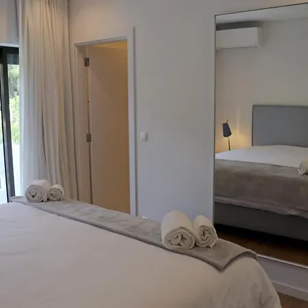 Hibiscus, Great Location In Vilamoura, Lush Lawns And Garden Villa Quarteira